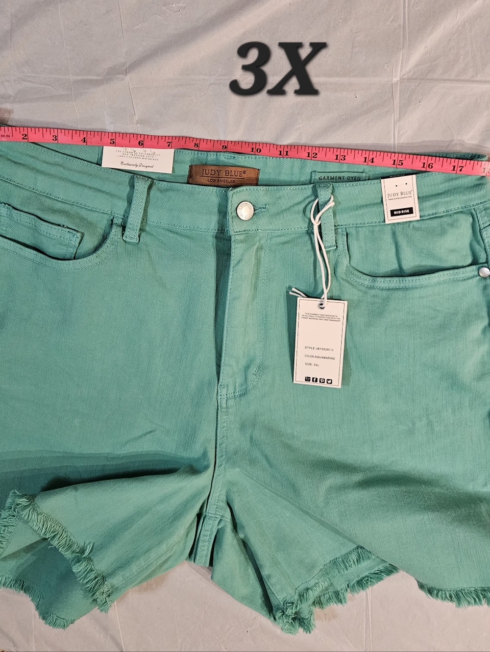 Judy Blue Aquamarine Mid Rise Frayed Hem Denim Shorts Size 3XL - Picture 5 of 15